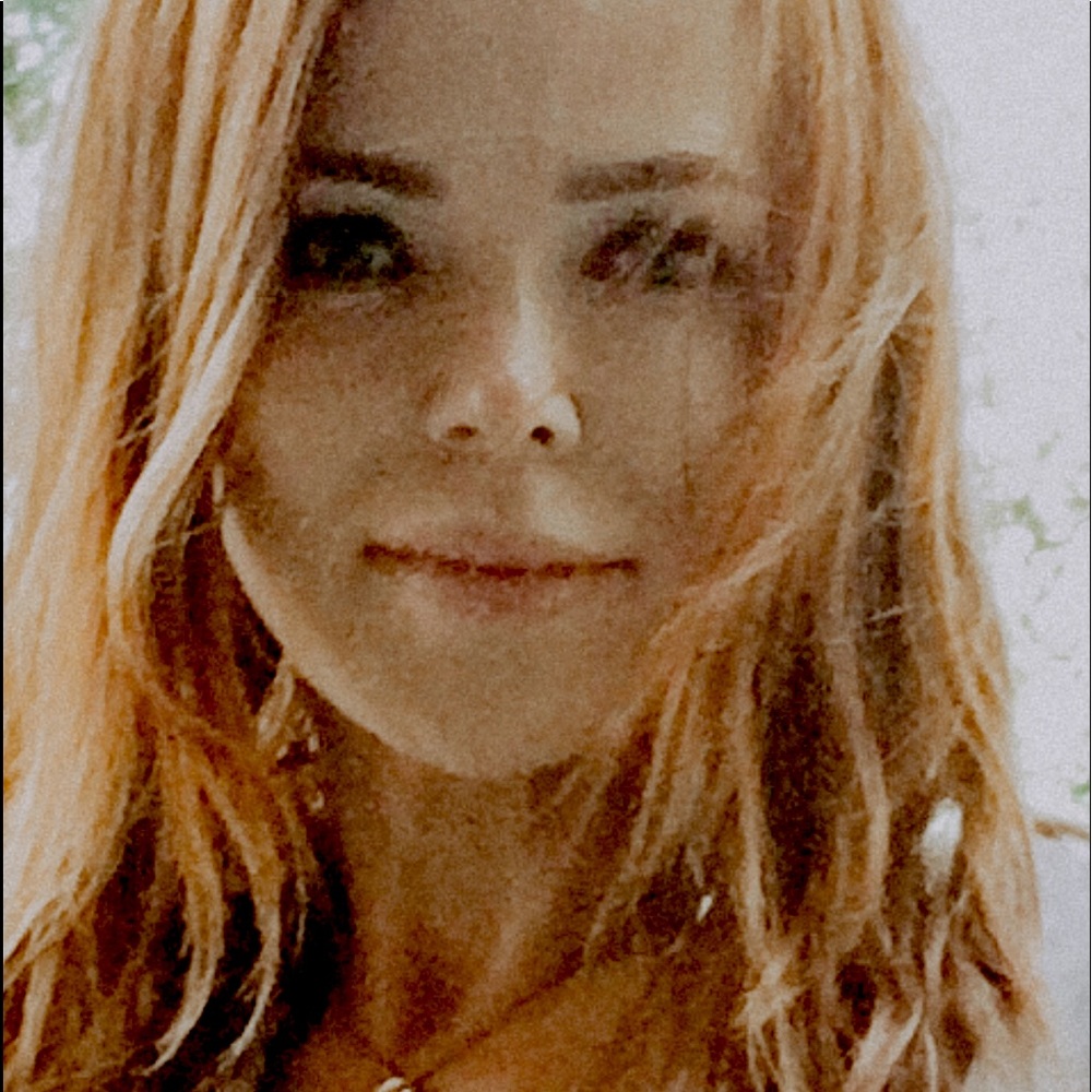 Meet your Posher, Dana